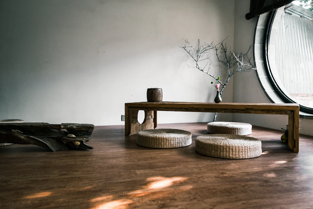Ambiance wabi-sabi, terres brutes